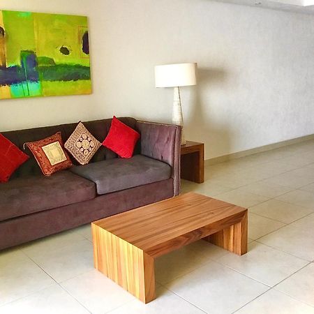 Apartamentos Grand Venetian Puerto Vallarta Room photo